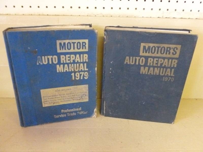 lot 265 image: Vintage Auto Manual