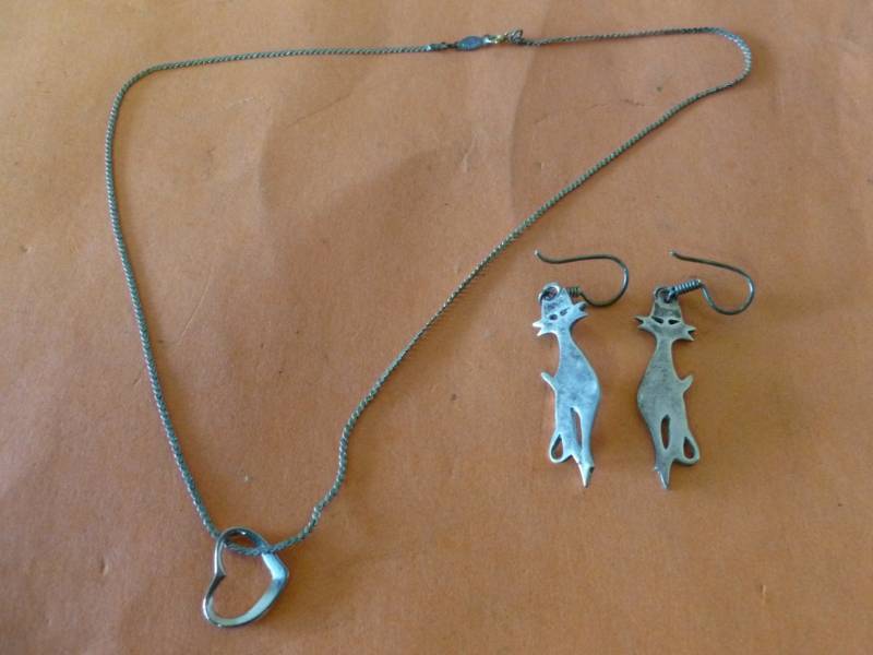 lot 340 image: Sterling Jewelry