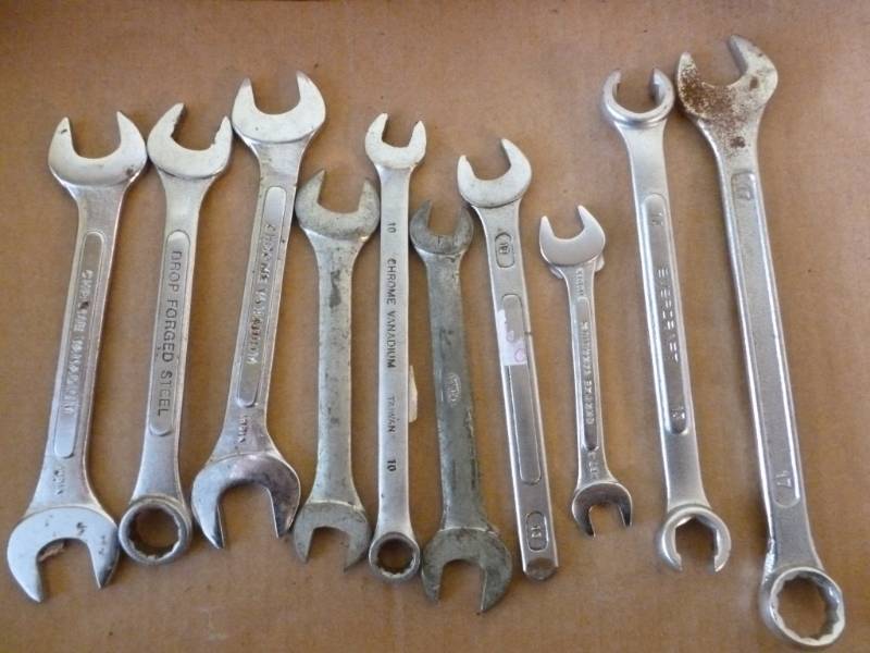 lot 347 image: Tools