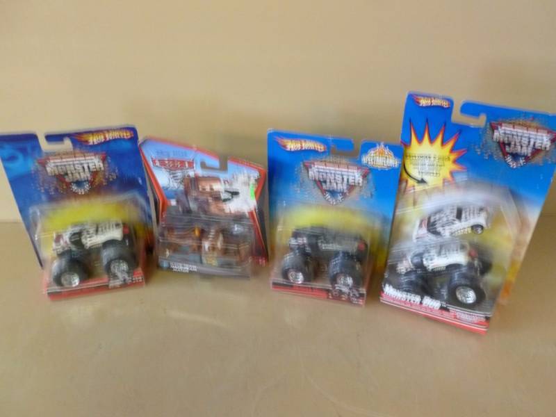 lot 357 image: Hot Wheels