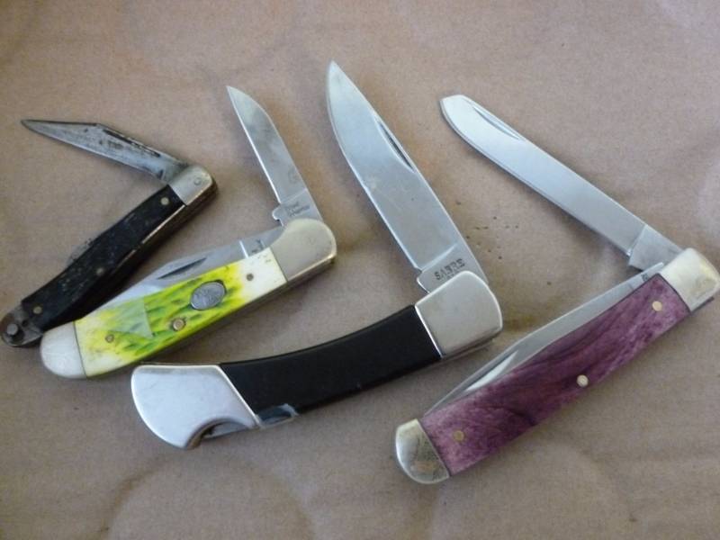 lot 376 image: Pocket Knives