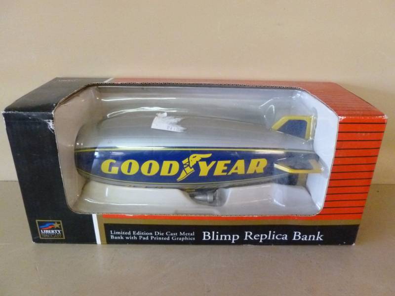 lot 384 image: Spec Cast