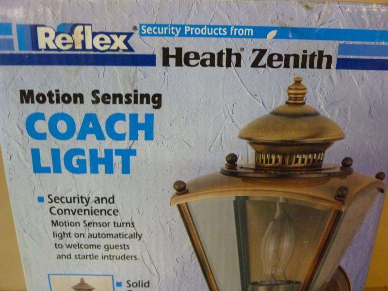 lot 404 image: Outside Light