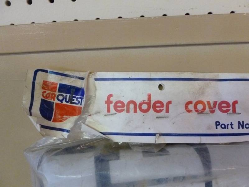 lot 413 image: Fender Guard