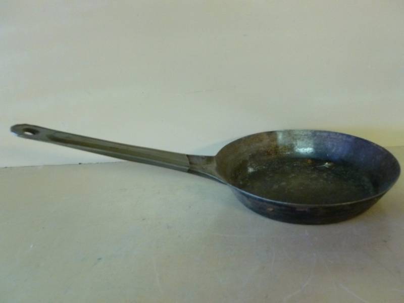 lot 415 image: Vintage Steel Fry Pan