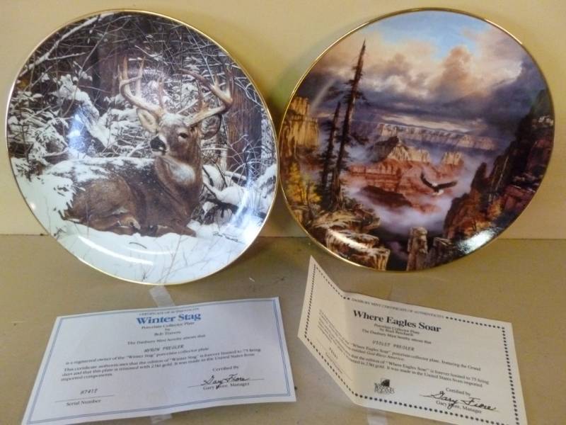 lot 424 image: Decorative