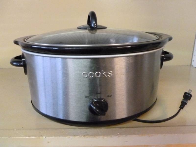 lot 434 image: Slow Cooker