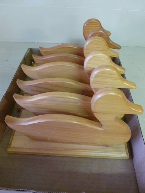 lot 449 image: Wooden Duck Decoration