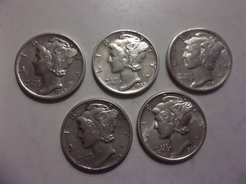 1939 D, 1940 S, 1943 D, 1945, 1945 D Very High Grade BU Mercury Dimes