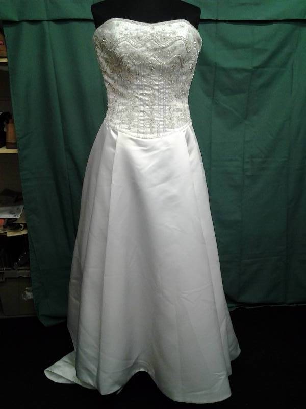 Casablanca Bridals Size 12
