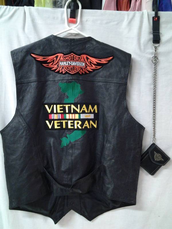 USA Leather Biker Vest With Patches Size XL, HD Chain Drive Wallet