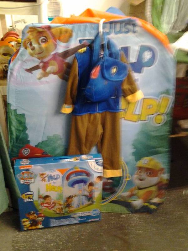 Paw Patrol Tent & Chase Costume