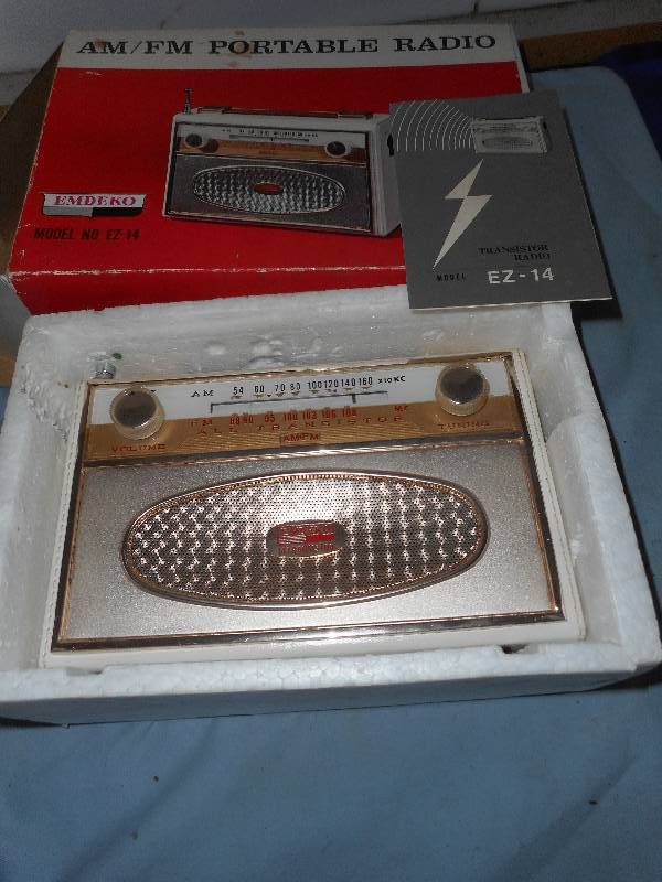 VINTAGE EM DEKO RADIO