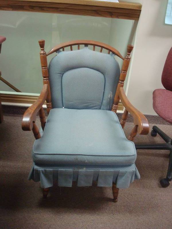 lot 22 image: Wood Single Chair With Cushion, Used, Needs Cleaning