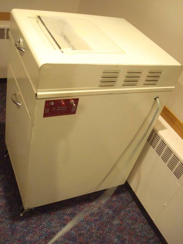 lot 34 image: Large Paper Shredder, Used, Works
