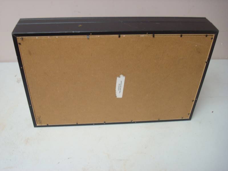 lot 41 image: Small Display Case, Used, Some Wear