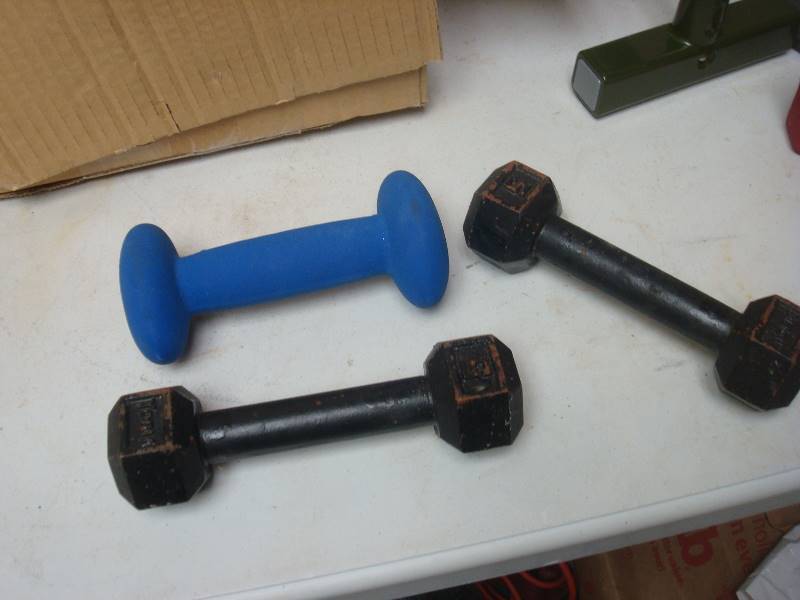 lot 42 image: Box With Some Exercise Items, Hand Weights