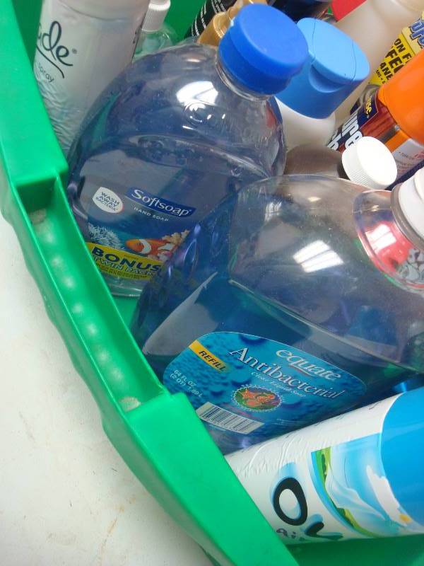 lot 44 image: Bin With Some Cleaning Products