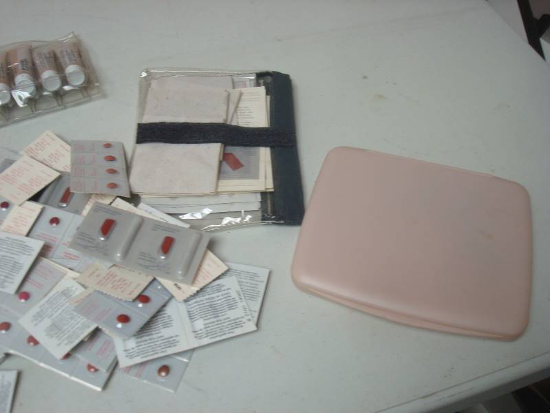 lot 45 image: Two Bags With A Lot Of Unused Mary Kay Make Up Sample Products