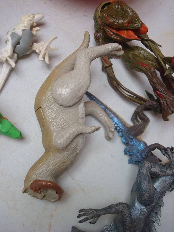 lot 68 image: Bowl With Some Different Creature Figures, Star Wars Tauntaun