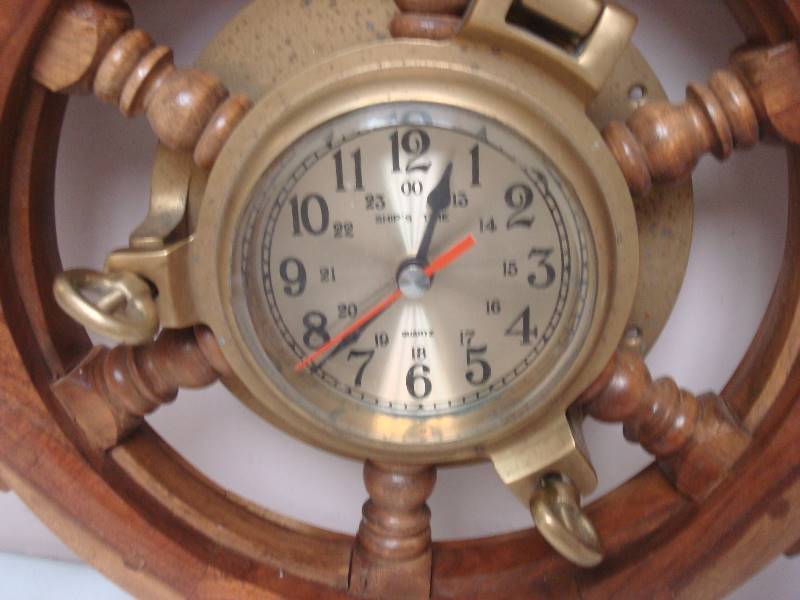 lot 69 image: Ship Wheel Dcor Clock, Used, Some Wear, Untested