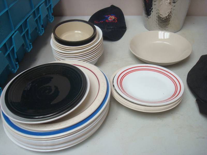 lot 100 image: Blue Bin Filled With Dishes And Kitchenware