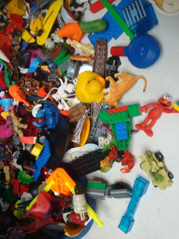lot 127 image: Bin Filled with Small Toys And Basketballs, Lots Of Legos