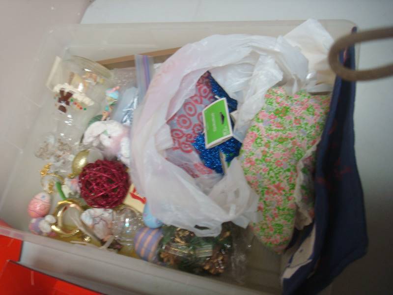 lot 129 image: Purple Bin Filled With Mixed Items