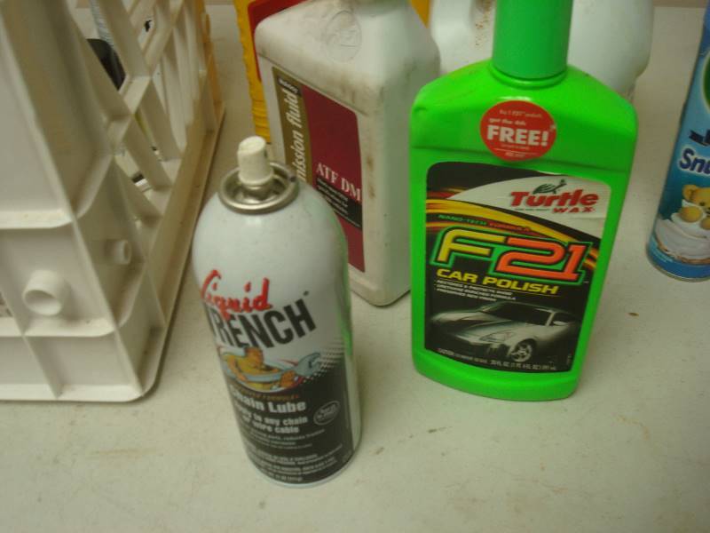 lot 141 image: Crate With Some Cleaning And Car Liquids