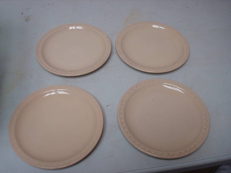 lot 175 image: Bin With Some Used Restaurant Side Dish Plates