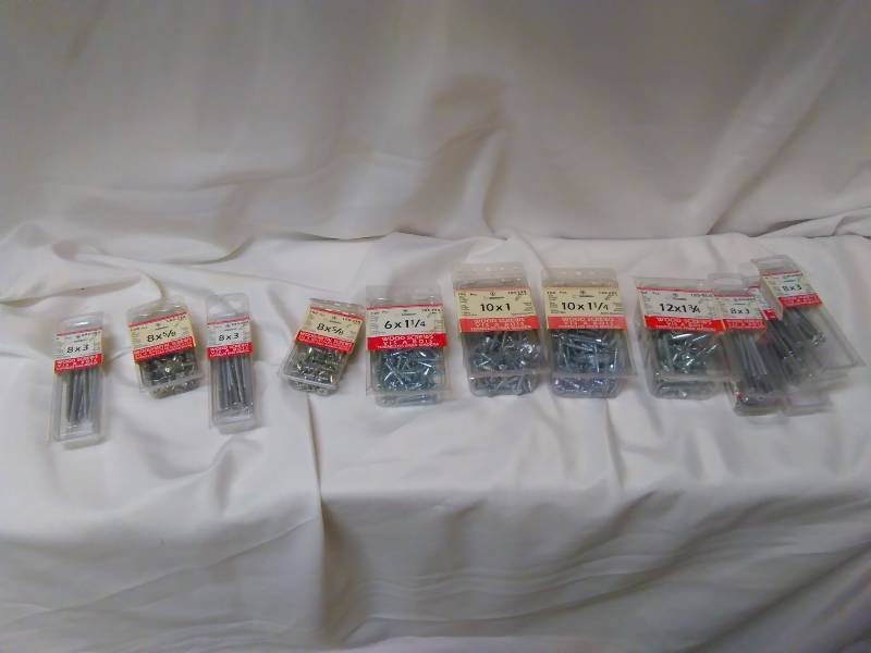 Wood Screws, large lot, (85 pkgs.)