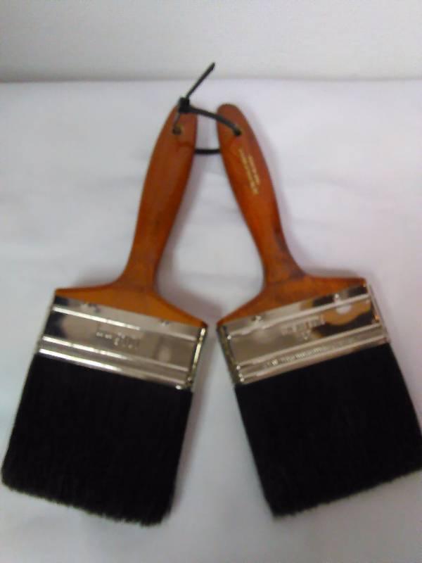 4� Paint Brushes (2)