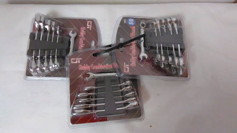 Stubby Combination Wrenches with holders (3)
