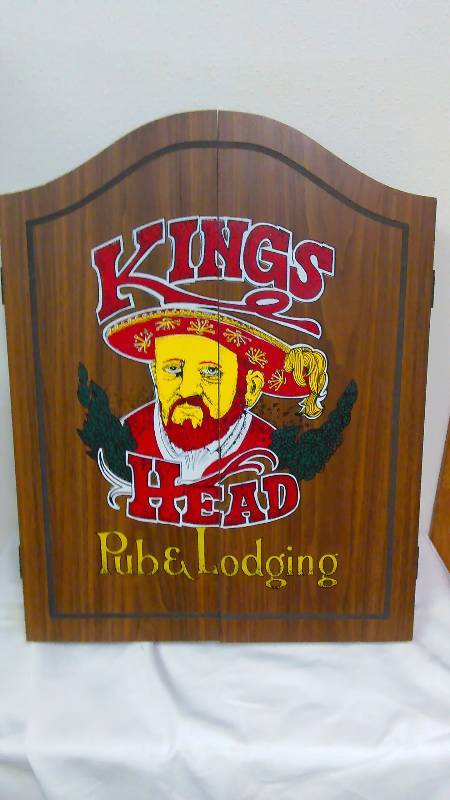 Kings Head Pub and Lodging Game Set