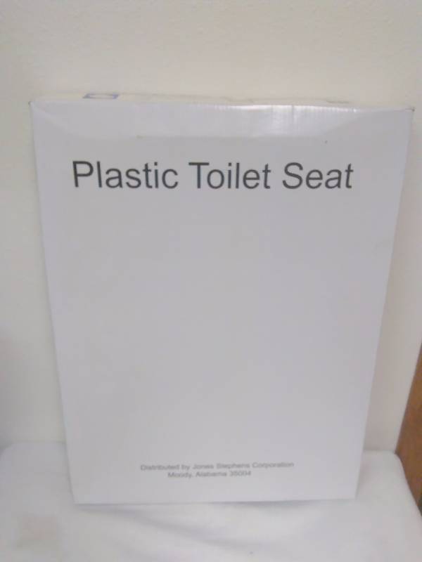 Elongated Plastic Toilet Seat, New in Box, White