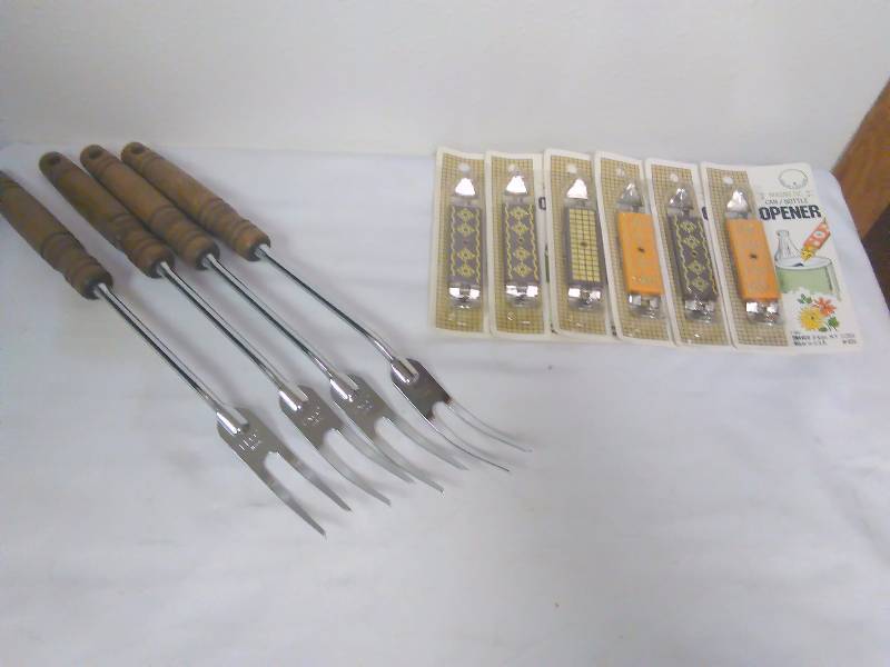 Eco Forks (4) and Magnetic CanBottle Opener (6)