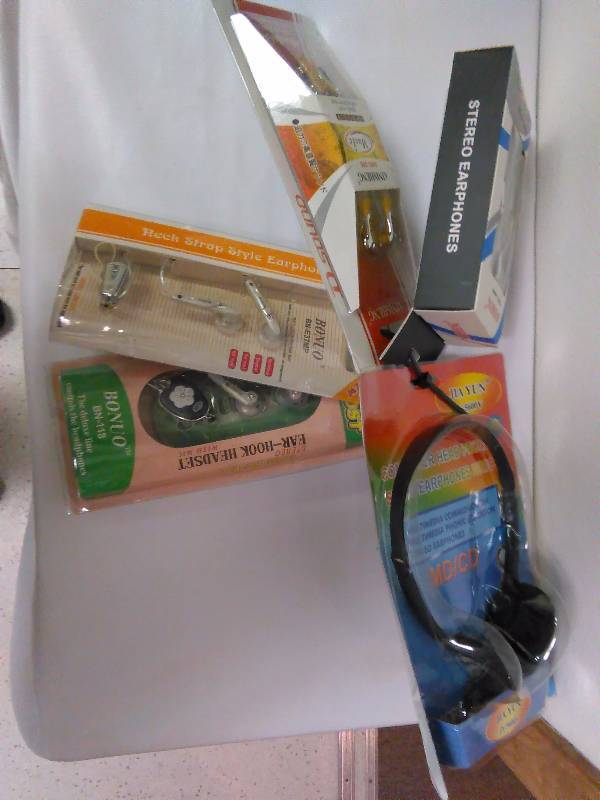 Earphones and Ear Bud Variety (5)