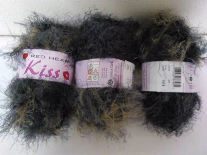 Red Heart Kiss Yarn 83yds per skein (36 skein lot)