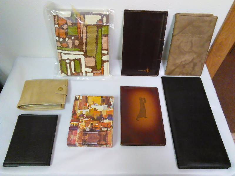 Assorted Billfolds, Credit Card Holder (8) See pictures for full description