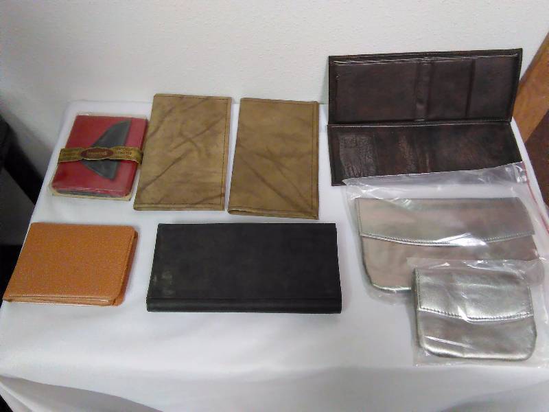 Assorted Billfolds, Credit Card Holder (8) See pictures for full description
