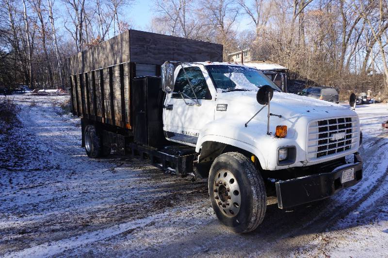 1998 GMC C5500 Wood Chipper Truck | South Metro Gehl Skid Loader, Fish ...