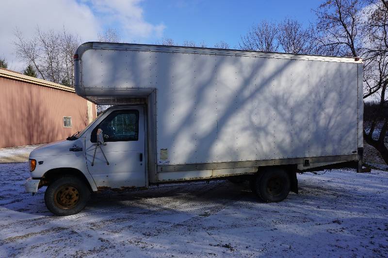 2002 Ford E-350 Super Power Stroke Diesel Box Truck