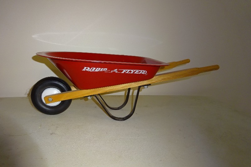 Radio flyer wheel barrel