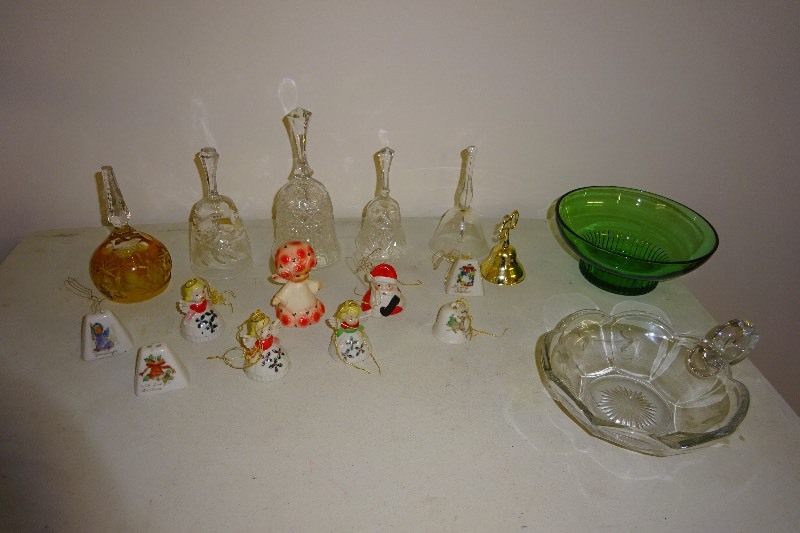 Variety of bells, Green Bowl A.L. Randall Co