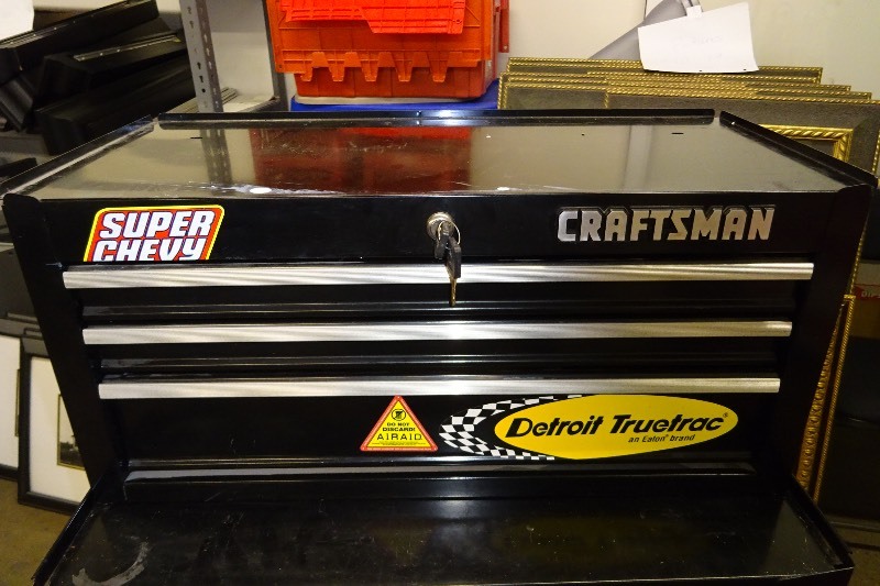lot 4 image: Craftsman tool chest