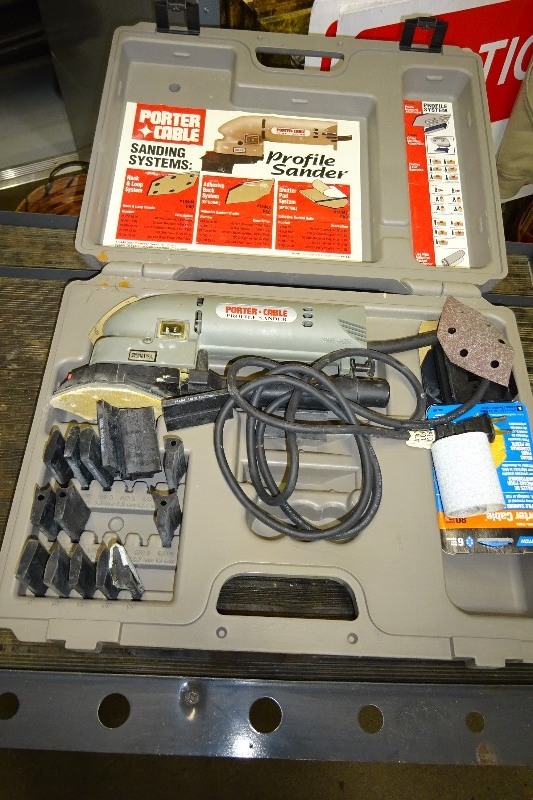 lot 21 image: Porter Cable profile sander