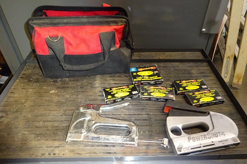 lot 25 image: 2 staple guns