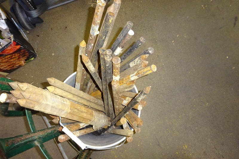 lot 43 image: Bucket of stacks