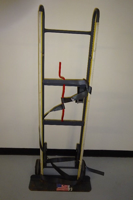 lot 51 image: Appliance moving dolly