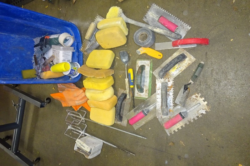 lot 78 image: Tiling tools